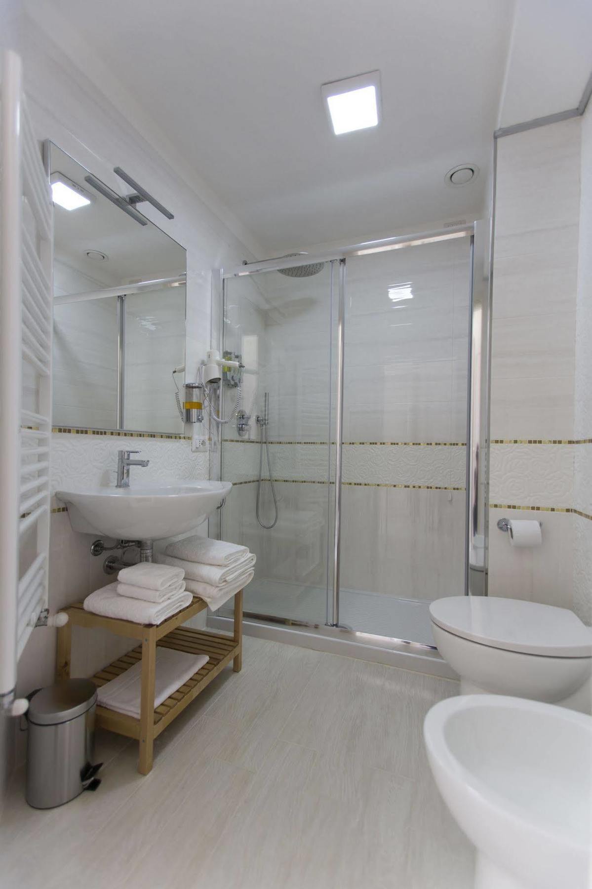 Brezza Marina Luxury Rooms Cagliari Exterior foto