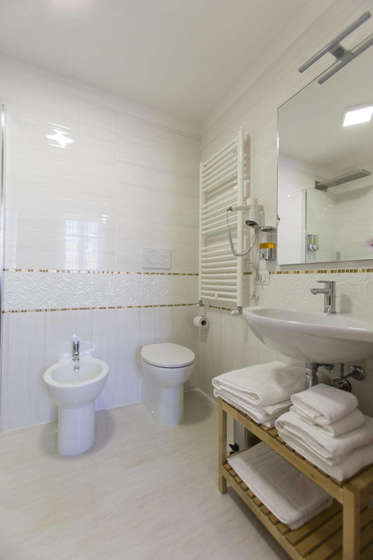 Brezza Marina Luxury Rooms Cagliari Exterior foto