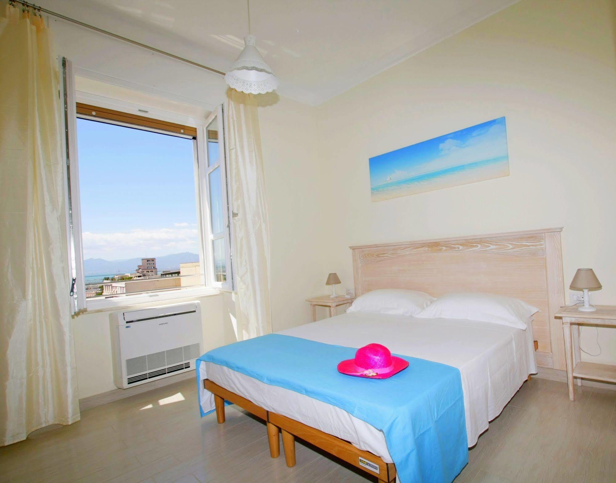 Brezza Marina Luxury Rooms Cagliari Exterior foto